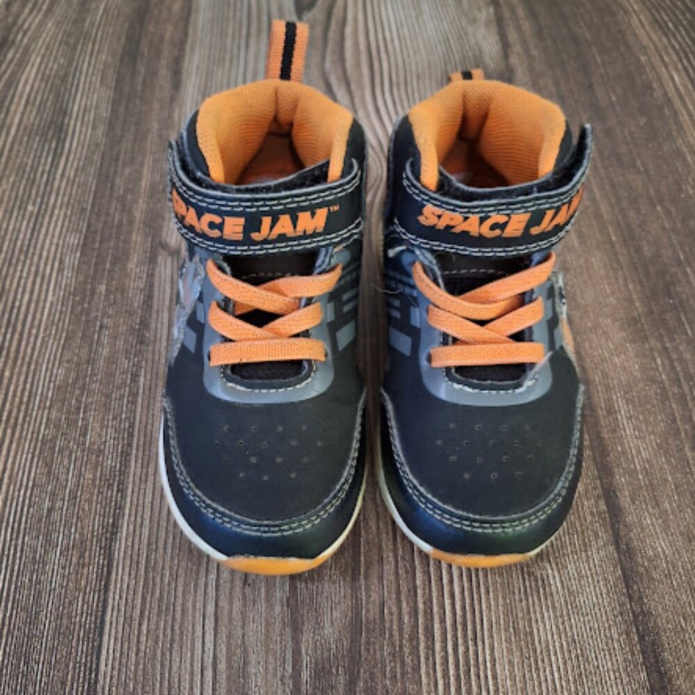 Toddler Space Jam light up shoes size‎ 7 high top sneakers